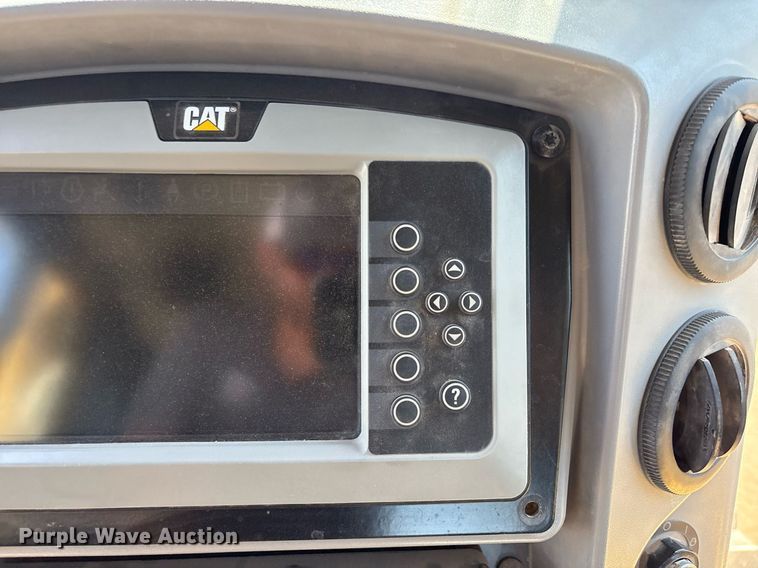 image for item EL2141 2019 Caterpillar D6T dozer