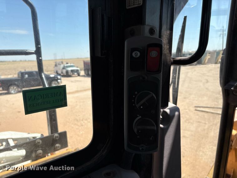 image for item EL2141 2019 Caterpillar D6T dozer