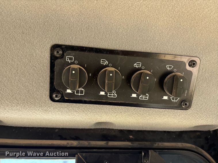 image for item EL2141 2019 Caterpillar D6T dozer