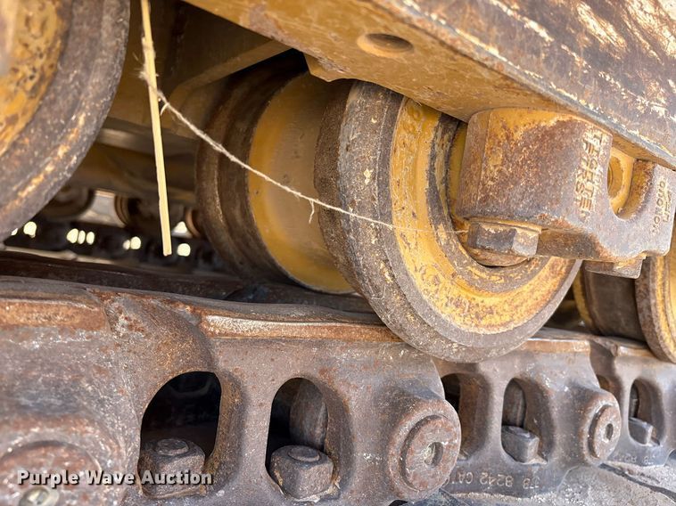 image for item EL2141 2019 Caterpillar D6T dozer