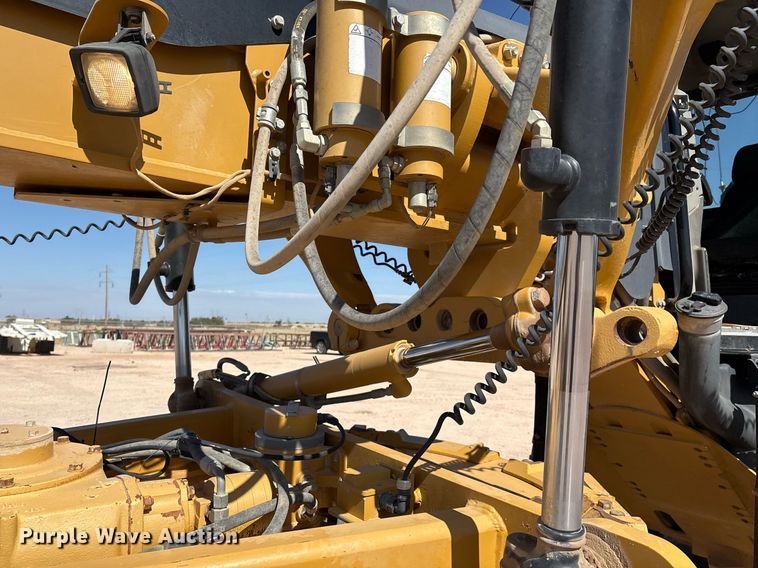 image for item EL2142 2011 Caterpillar 160M2 VHP Plus motor grader