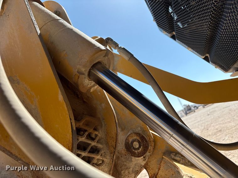 image for item EL2142 2011 Caterpillar 160M2 VHP Plus motor grader