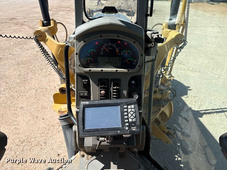 image for item EL2142 2011 Caterpillar 160M2 VHP Plus motor grader