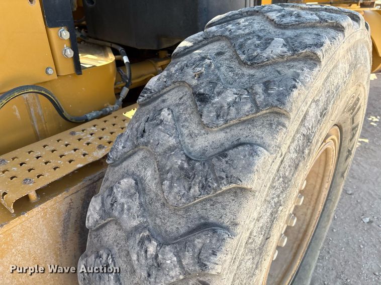 image for item EL2142 2011 Caterpillar 160M2 VHP Plus motor grader