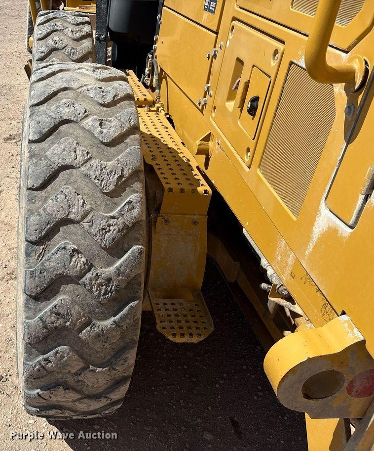 image for item EL2142 2011 Caterpillar 160M2 VHP Plus motor grader