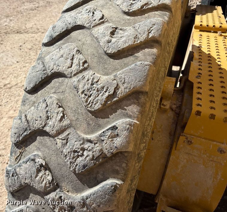 image for item EL2142 2011 Caterpillar 160M2 VHP Plus motor grader