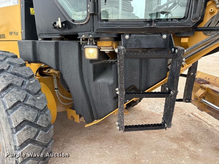 image for item EL2143 2011 Caterpillar 160M2 VHP Plus motor grader