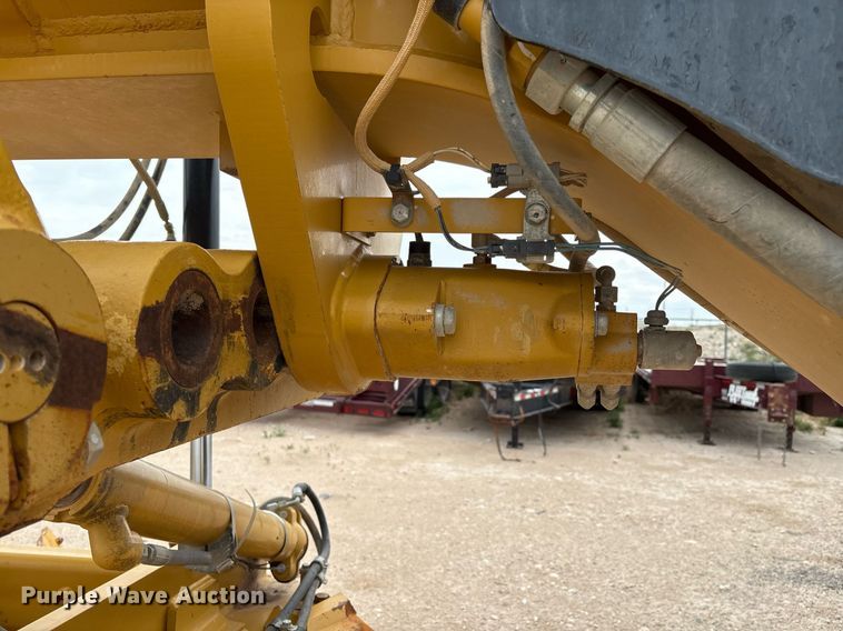 image for item EL2143 2011 Caterpillar 160M2 VHP Plus motor grader