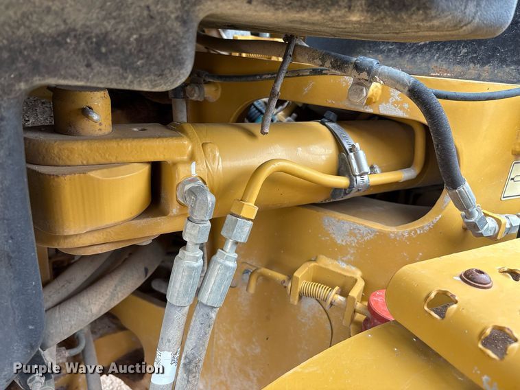 image for item EL2143 2011 Caterpillar 160M2 VHP Plus motor grader