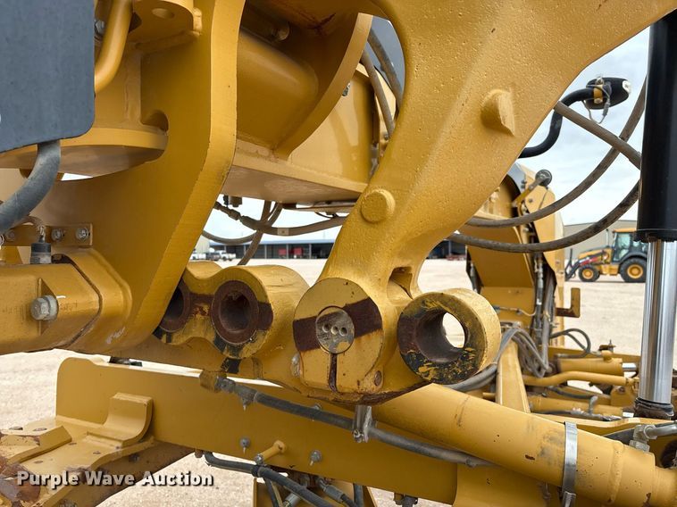 image for item EL2143 2011 Caterpillar 160M2 VHP Plus motor grader