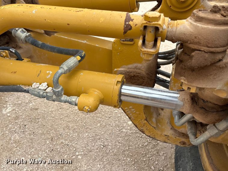 image for item EL2143 2011 Caterpillar 160M2 VHP Plus motor grader