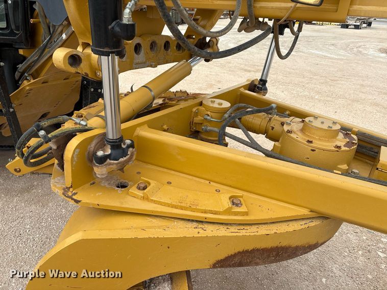 image for item EL2143 2011 Caterpillar 160M2 VHP Plus motor grader