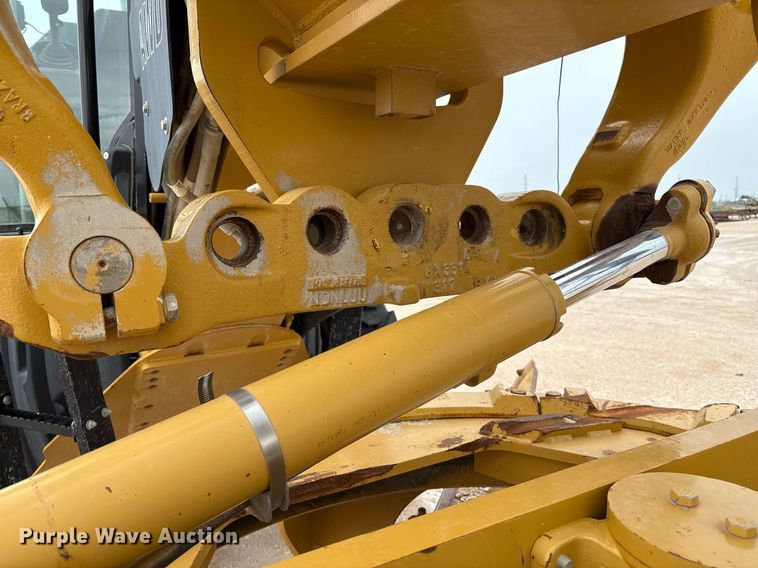 image for item EL2143 2011 Caterpillar 160M2 VHP Plus motor grader