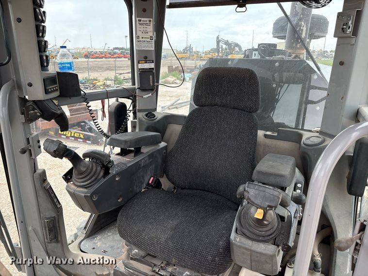 image for item EL2143 2011 Caterpillar 160M2 VHP Plus motor grader