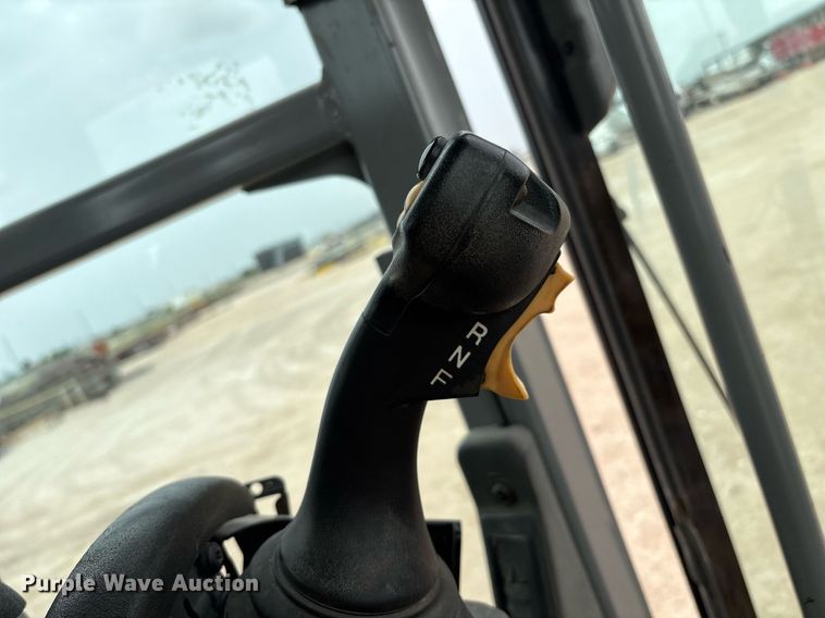 image for item EL2143 2011 Caterpillar 160M2 VHP Plus motor grader