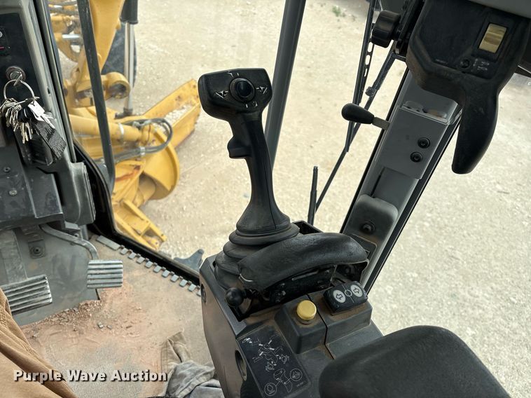 image for item EL2143 2011 Caterpillar 160M2 VHP Plus motor grader