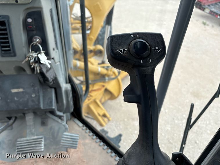 image for item EL2143 2011 Caterpillar 160M2 VHP Plus motor grader