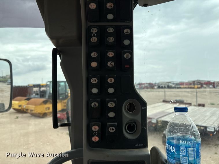 image for item EL2143 2011 Caterpillar 160M2 VHP Plus motor grader