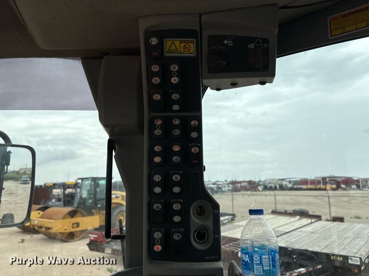 image for item EL2143 2011 Caterpillar 160M2 VHP Plus motor grader