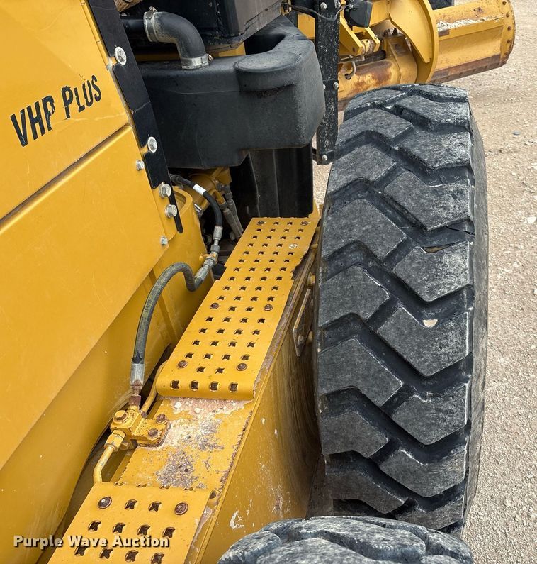 image for item EL2143 2011 Caterpillar 160M2 VHP Plus motor grader