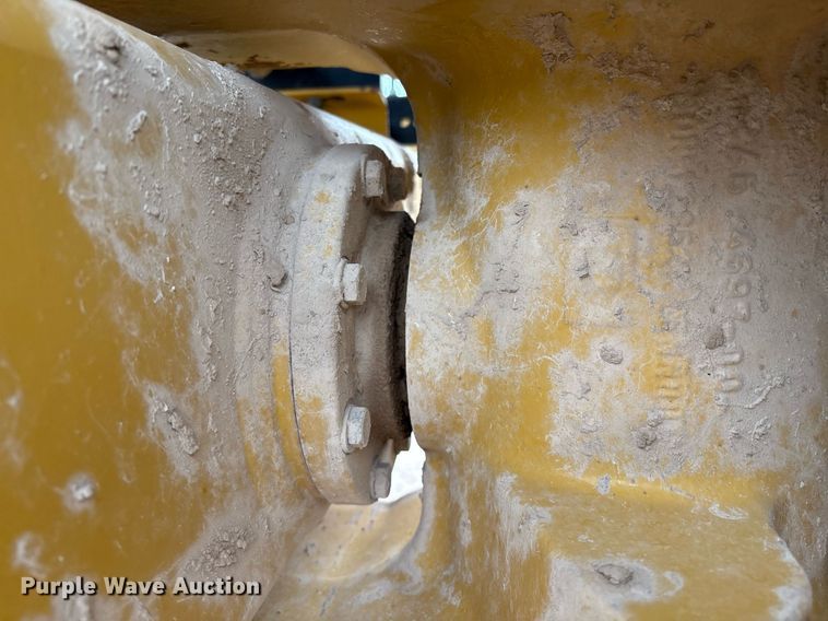 image for item EL2144 2017 Caterpillar CS56B single drum vibratory roller