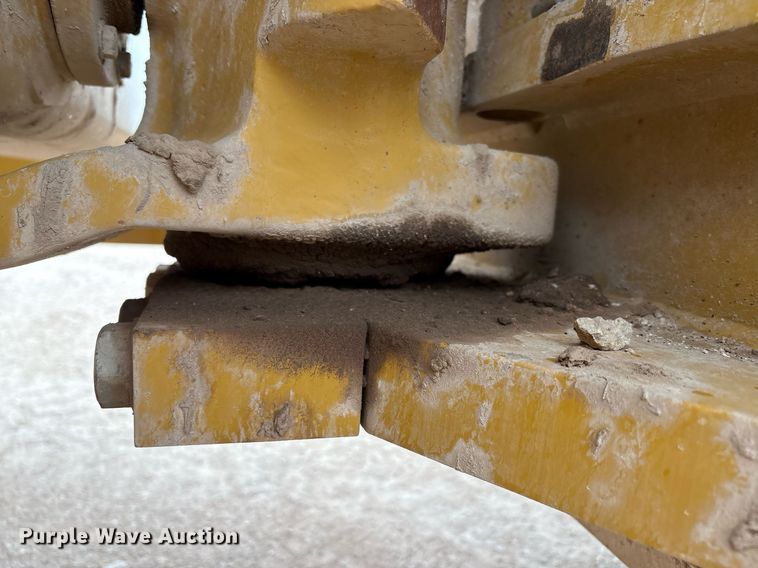 image for item EL2144 2017 Caterpillar CS56B single drum vibratory roller