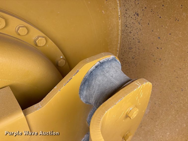 image for item EL2144 2017 Caterpillar CS56B single drum vibratory roller