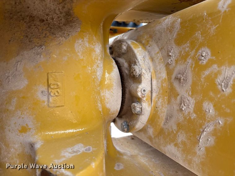 image for item EL2144 2017 Caterpillar CS56B single drum vibratory roller