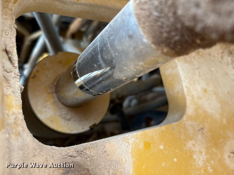 image for item EL2144 2017 Caterpillar CS56B single drum vibratory roller