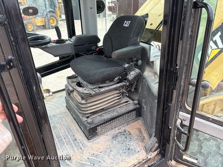 image for item EL2144 2017 Caterpillar CS56B single drum vibratory roller