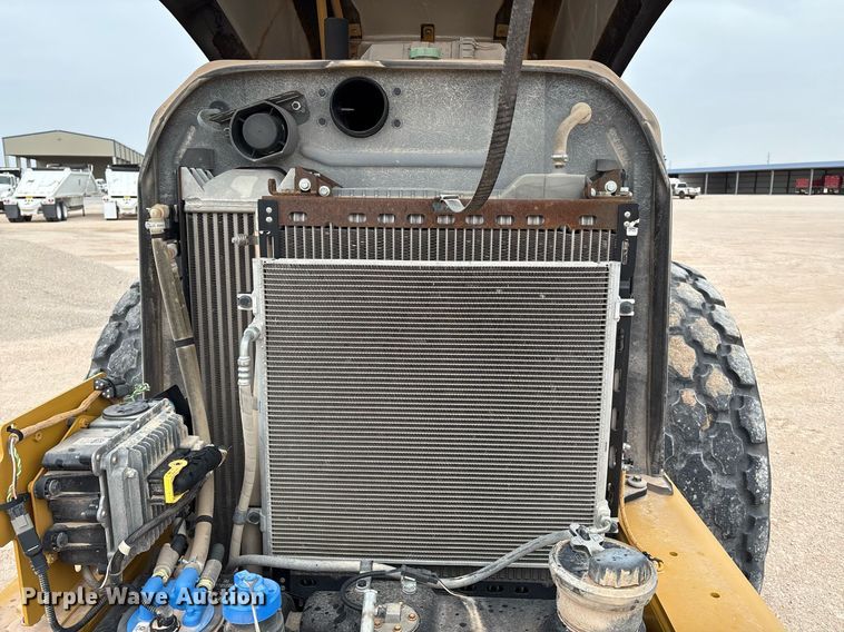 image for item EL2144 2017 Caterpillar CS56B single drum vibratory roller