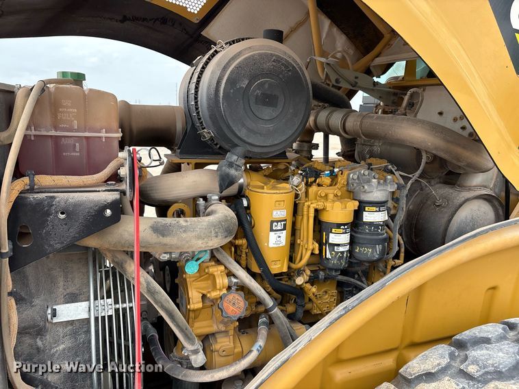 image for item EL2144 2017 Caterpillar CS56B single drum vibratory roller