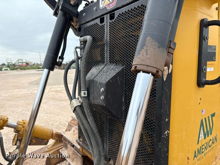 image for item EL2145 2020 Caterpillar D6 dozer