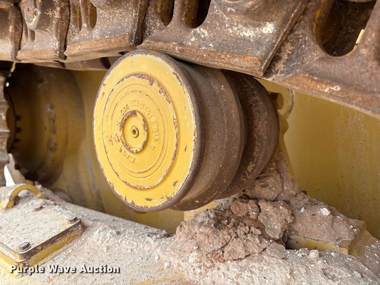 image for item EL2145 2020 Caterpillar D6 dozer