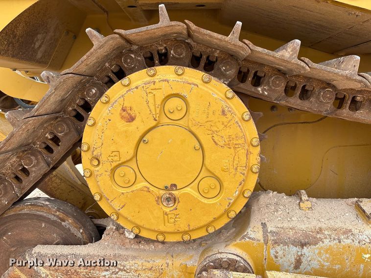 image for item EL2145 2020 Caterpillar D6 dozer