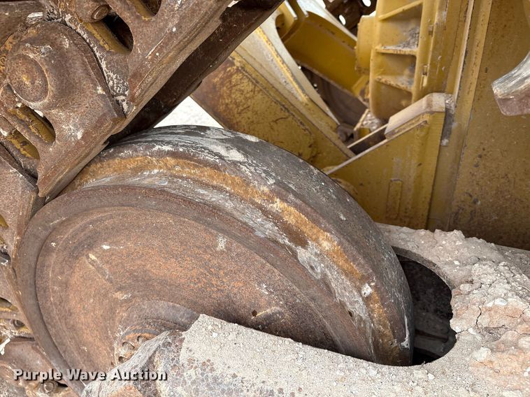 image for item EL2145 2020 Caterpillar D6 dozer