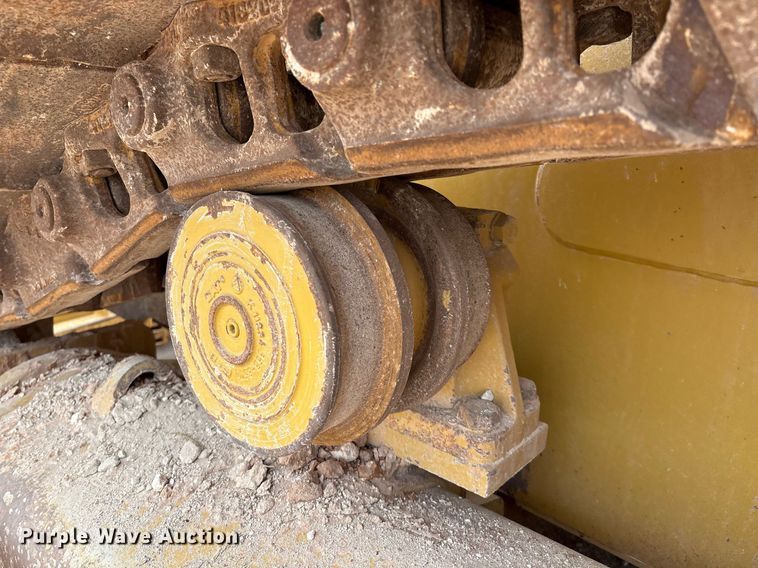 image for item EL2145 2020 Caterpillar D6 dozer