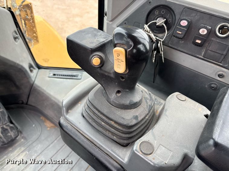 image for item EL2146 2012 Caterpillar 950K wheel loader