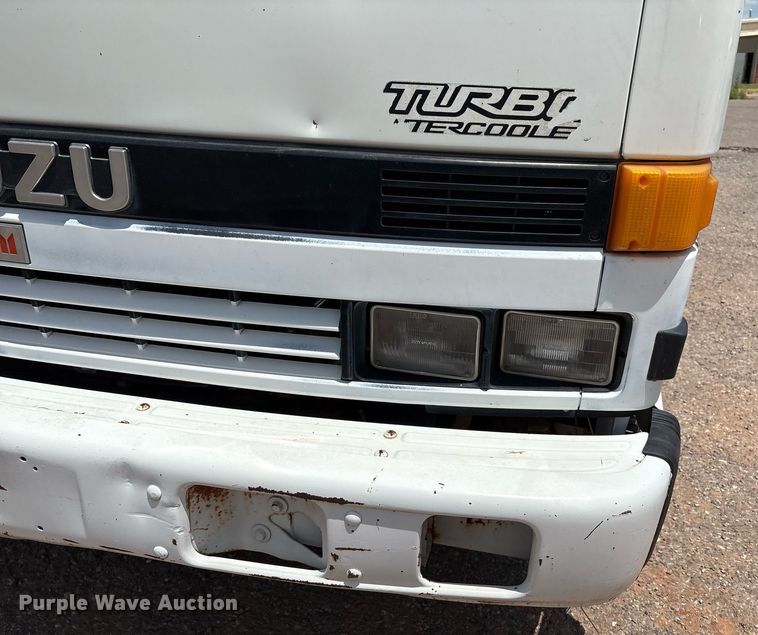 image for item EL2150 1995 Isuzu NPR vacuum truck