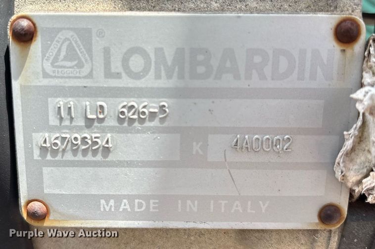 image for item EL2150 1995 Isuzu NPR vacuum truck