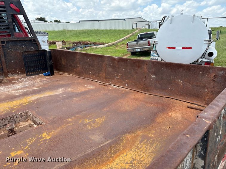 image for item EL2151 2000 Chevrolet C7500 Crew Cab dump flatbed truck