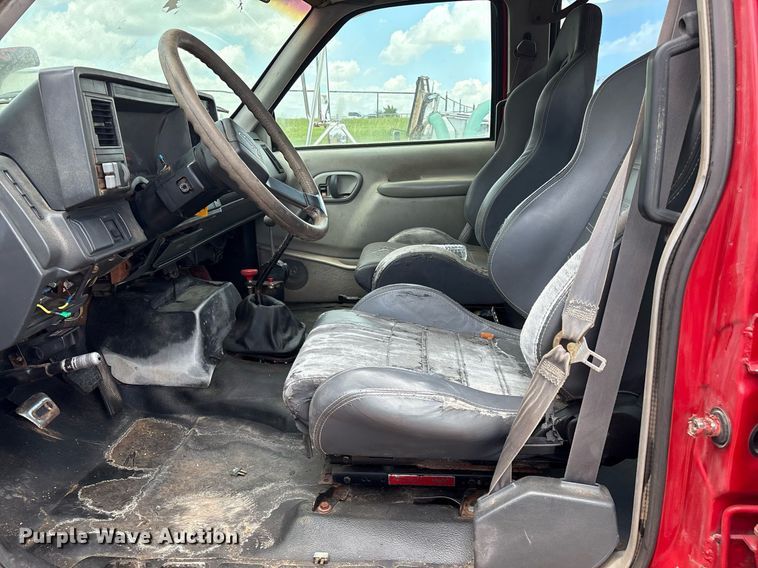 image for item EL2151 2000 Chevrolet C7500 Crew Cab dump flatbed truck