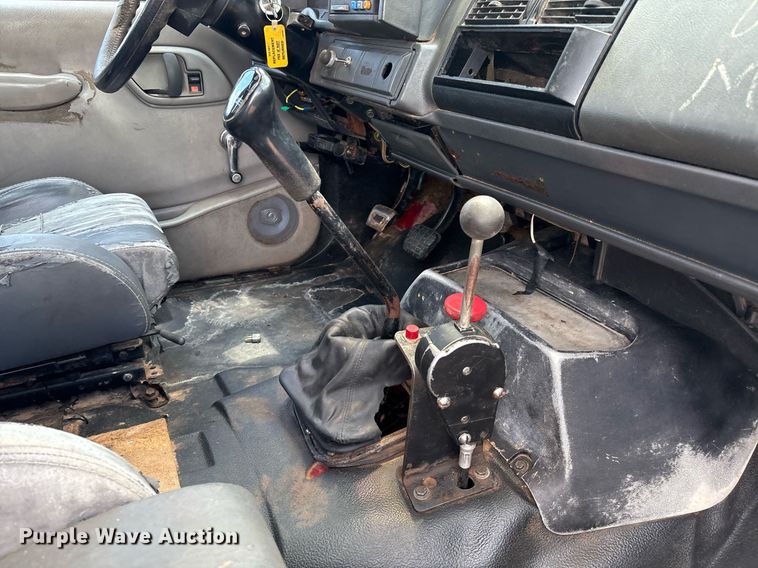 image for item EL2151 2000 Chevrolet C7500 Crew Cab dump flatbed truck