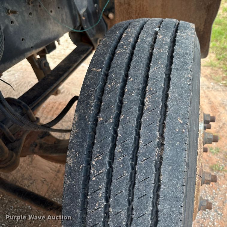 image for item EL2151 2000 Chevrolet C7500 Crew Cab dump flatbed truck