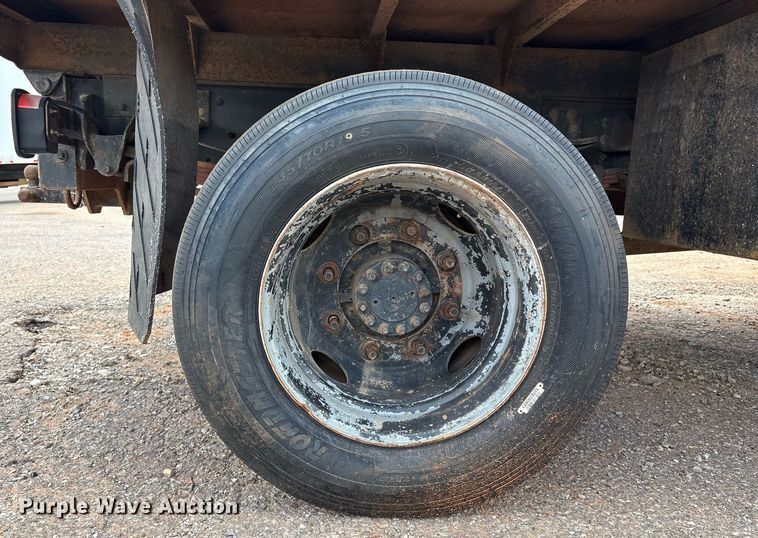 image for item EL2151 2000 Chevrolet C7500 Crew Cab dump flatbed truck