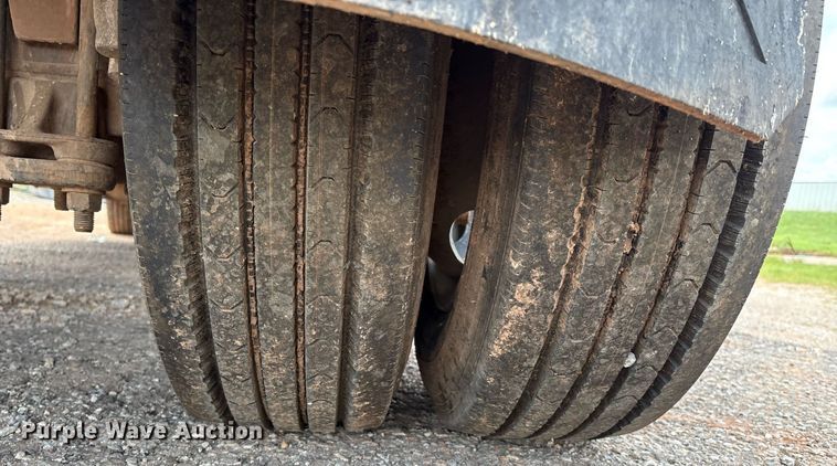 image for item EL2151 2000 Chevrolet C7500 Crew Cab dump flatbed truck