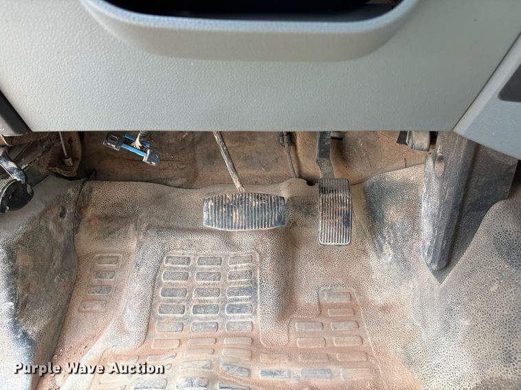 image for item EL2152 2012 Ford F550 Super Duty XL box truck