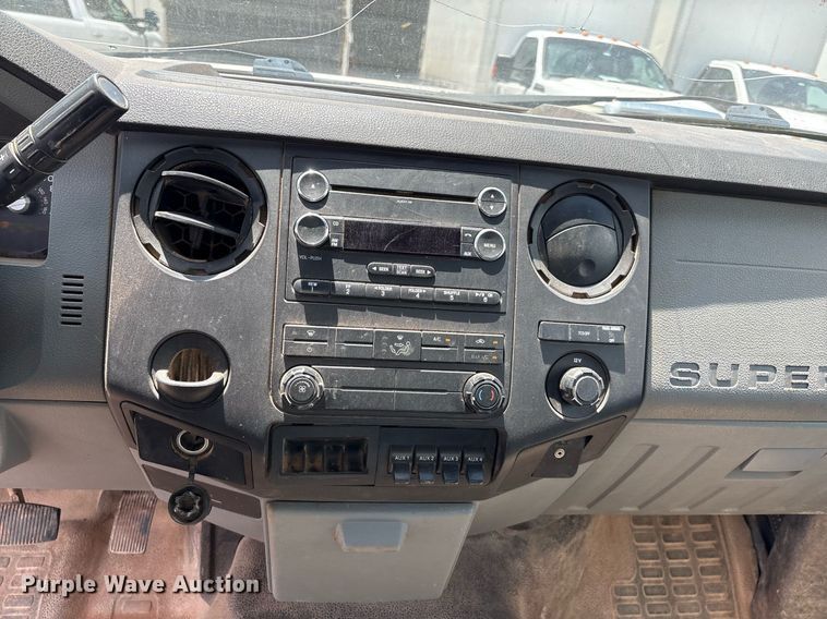 image for item EL2152 2012 Ford F550 Super Duty XL box truck
