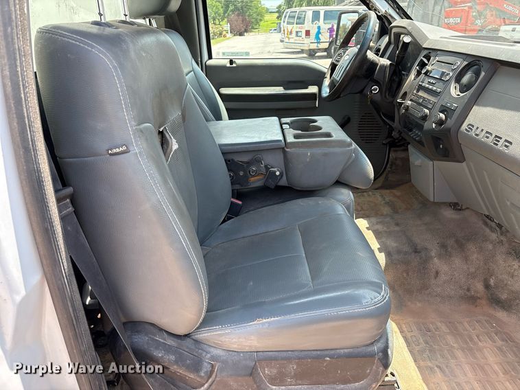 image for item EL2152 2012 Ford F550 Super Duty XL box truck