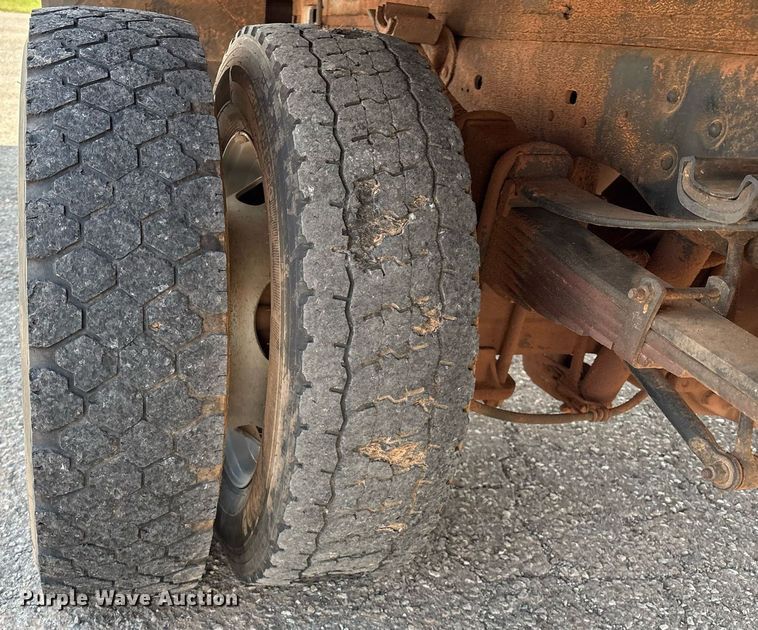 image for item EL2152 2012 Ford F550 Super Duty XL box truck